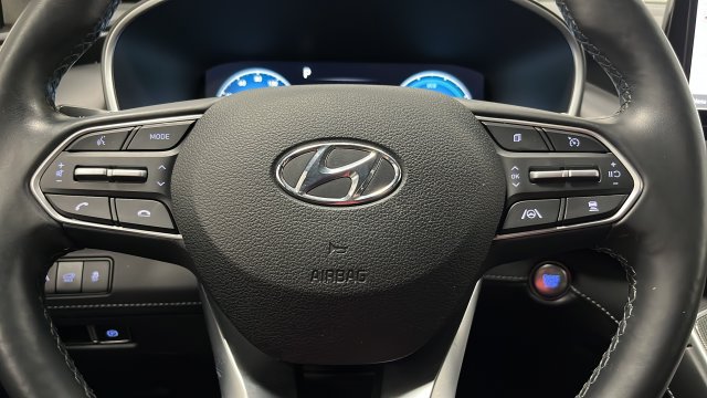 Used 2022 Hyundai Santa Fe Limited AWD/4WD image 16