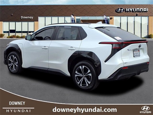 Used 2024 Toyota bZ4X XLE image 6