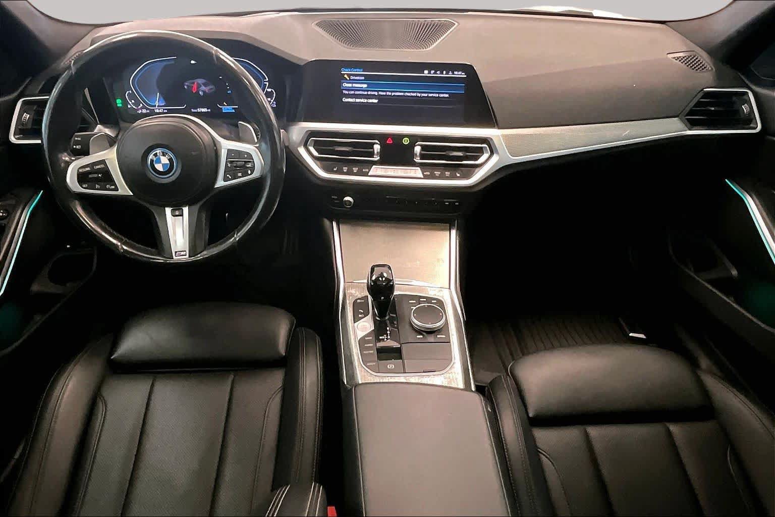 Used 2022 BMW 330e w/ M Sport Package RWD image 14
