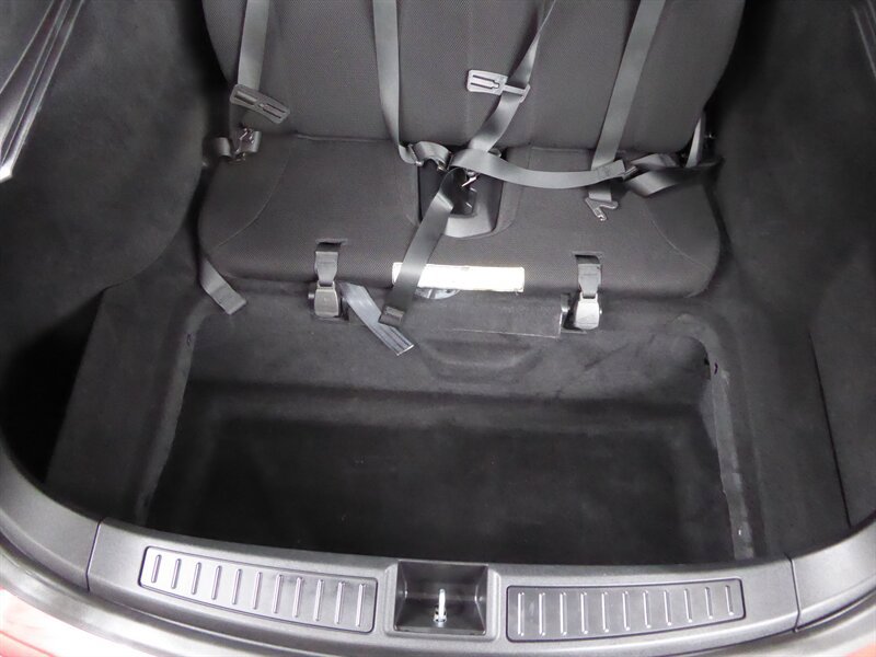 Used 2013 Tesla Model S Performance image 31