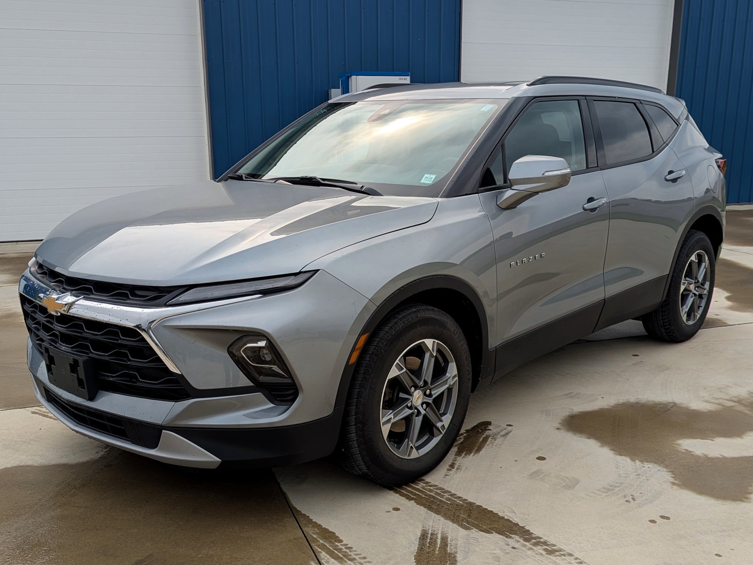 Used 2024 Chevrolet Blazer LT AWD/4WD image 1