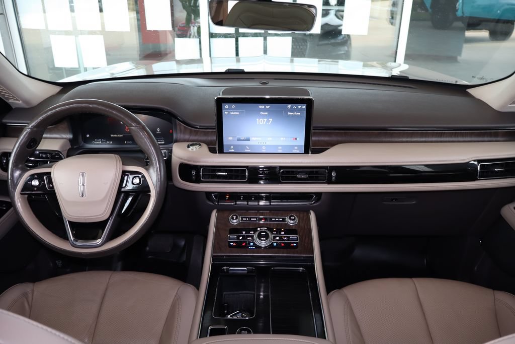Used 2021 Lincoln Aviator Reserve w/ Equipment Group 201A RWD image 39