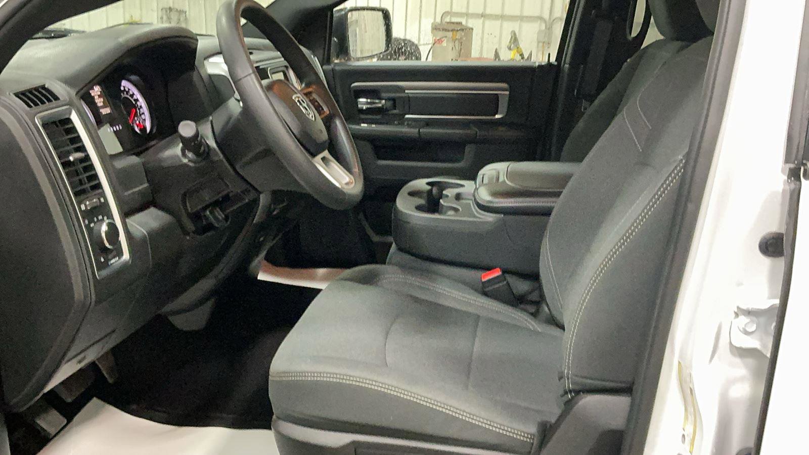 Used 2022 RAM 1500 Classic Warlock w/ Technology Package I image 11