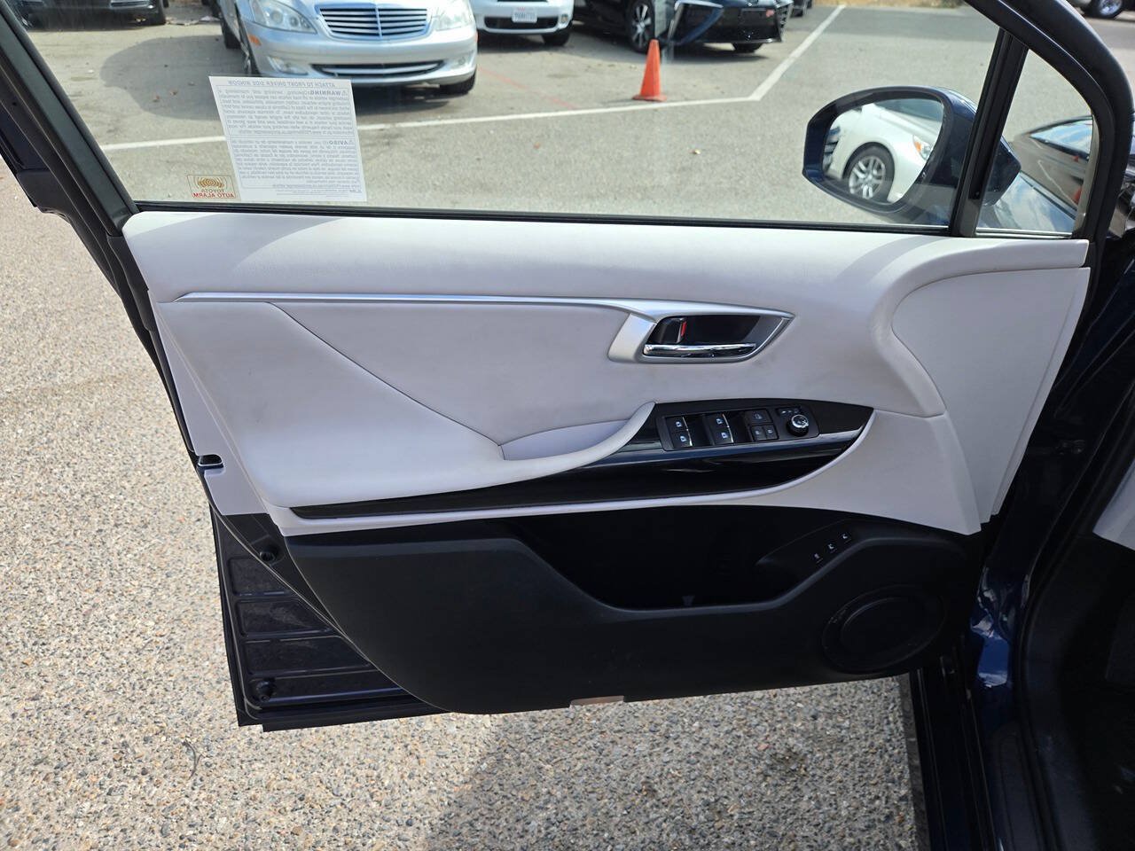Used 2018 Toyota Mirai FWD image 20