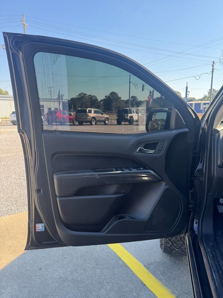 Used 2022 GMC Canyon AT4 image 7