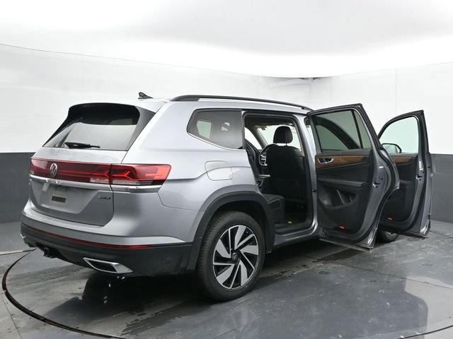 Used 2024 Volkswagen Atlas SE image 36