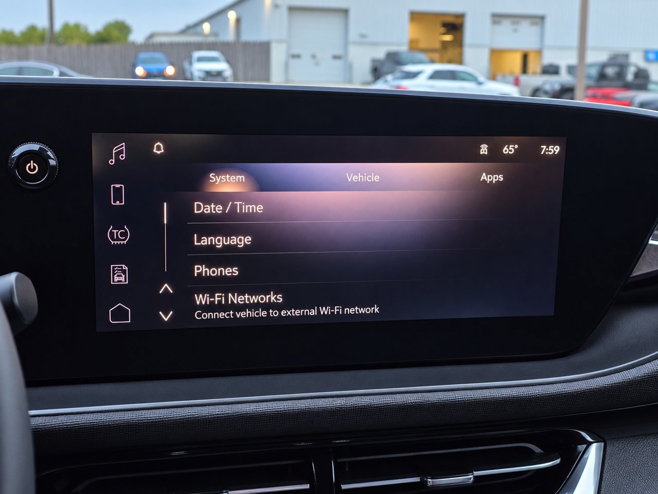 Certified 2025 Buick Envista Avenir FWD image 14