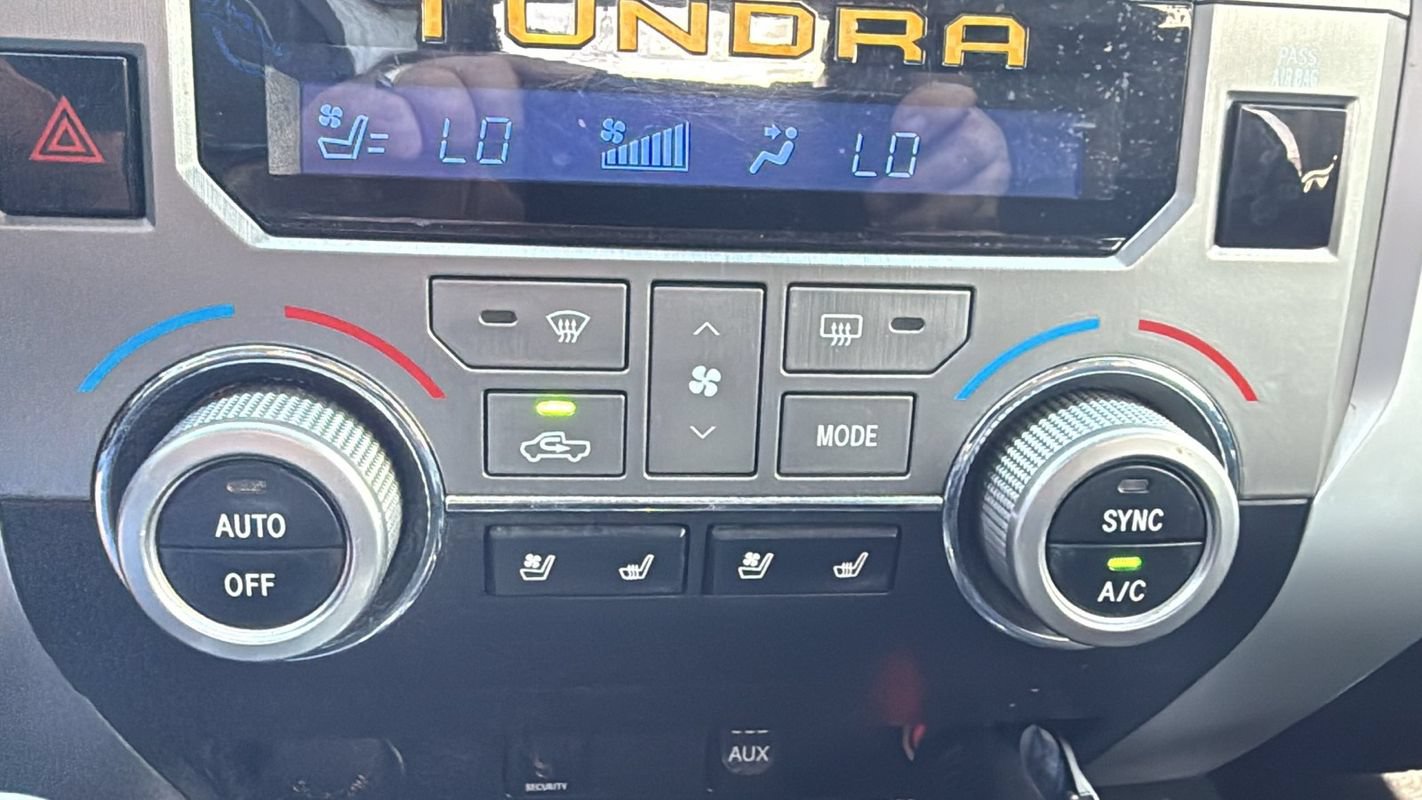 Used 2018 Toyota Tundra Platinum AWD/4WD image 25