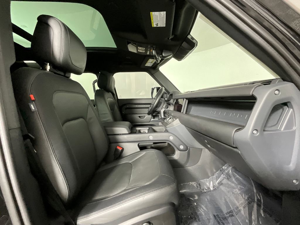 Certified 2024 Land Rover Defender 110 X-Dynamic SE AWD/4WD image 20