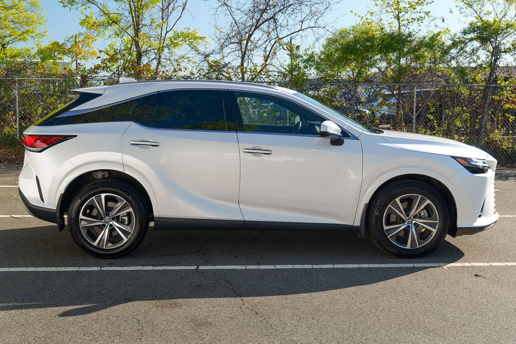 Used 2024 Lexus RX 350 Premium w/ Accessory Package (Z1) AWD/4WD image 8