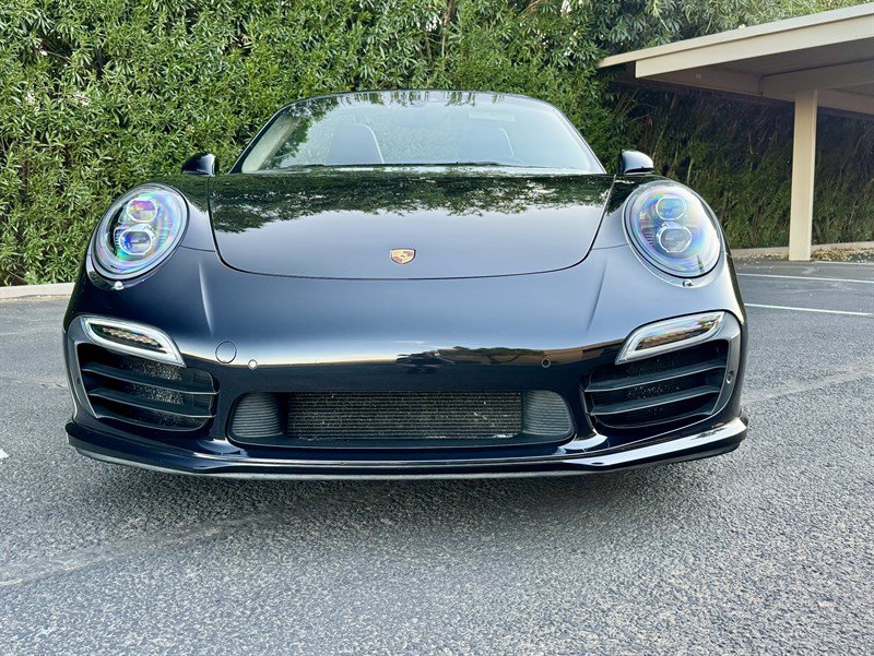 Used 2015 Porsche 911 Turbo S w/ High-end Infotainment Package AWD/4WD image 29