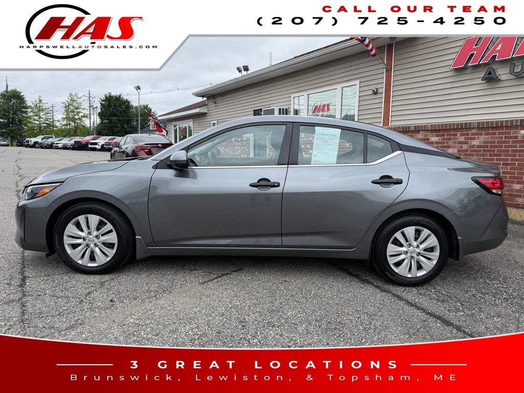Used 2025 Nissan Sentra S FWD image 3