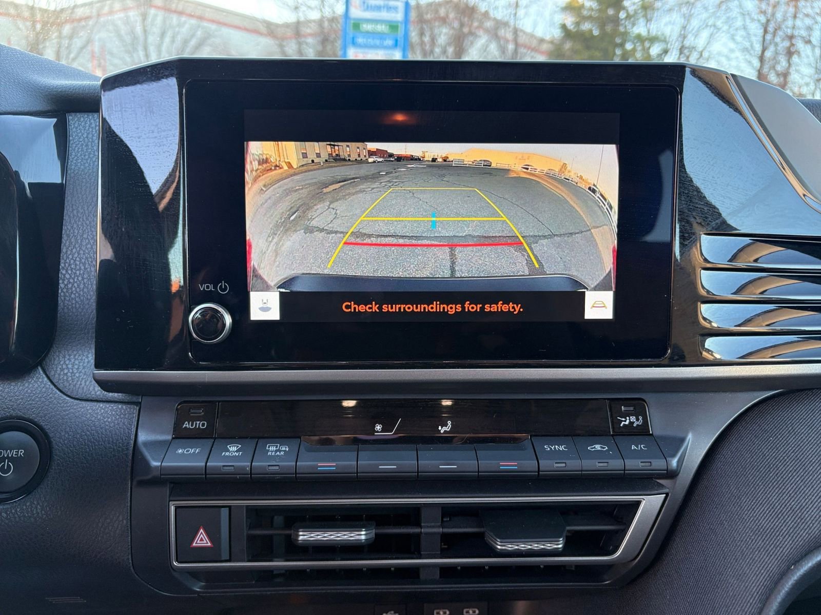 Used 2025 Toyota Camry LE image 17