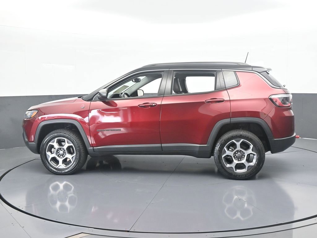 Used 2022 Jeep Compass Trailhawk w/ Trailhawk Convenience Group image 3