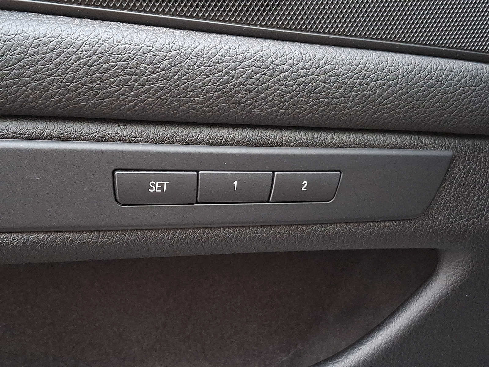 Used 2015 BMW 528i xDrive Sedan AWD/4WD image 25
