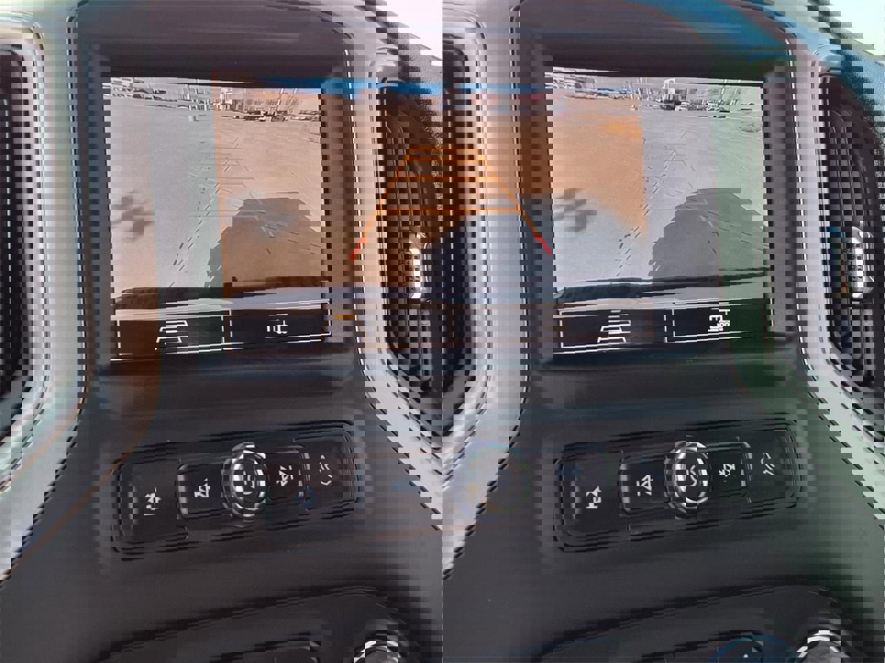 Used 2024 Chevrolet Silverado 2500 Custom w/ Custom Convenience Package image 19