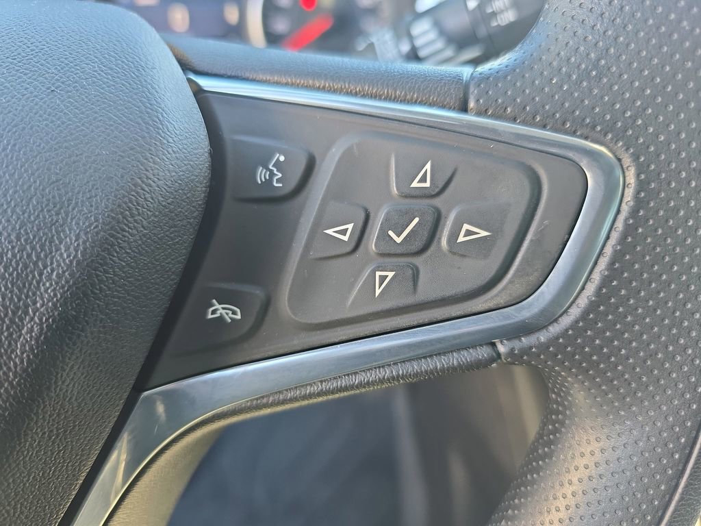 Used 2022 Chevrolet Equinox LT image 18