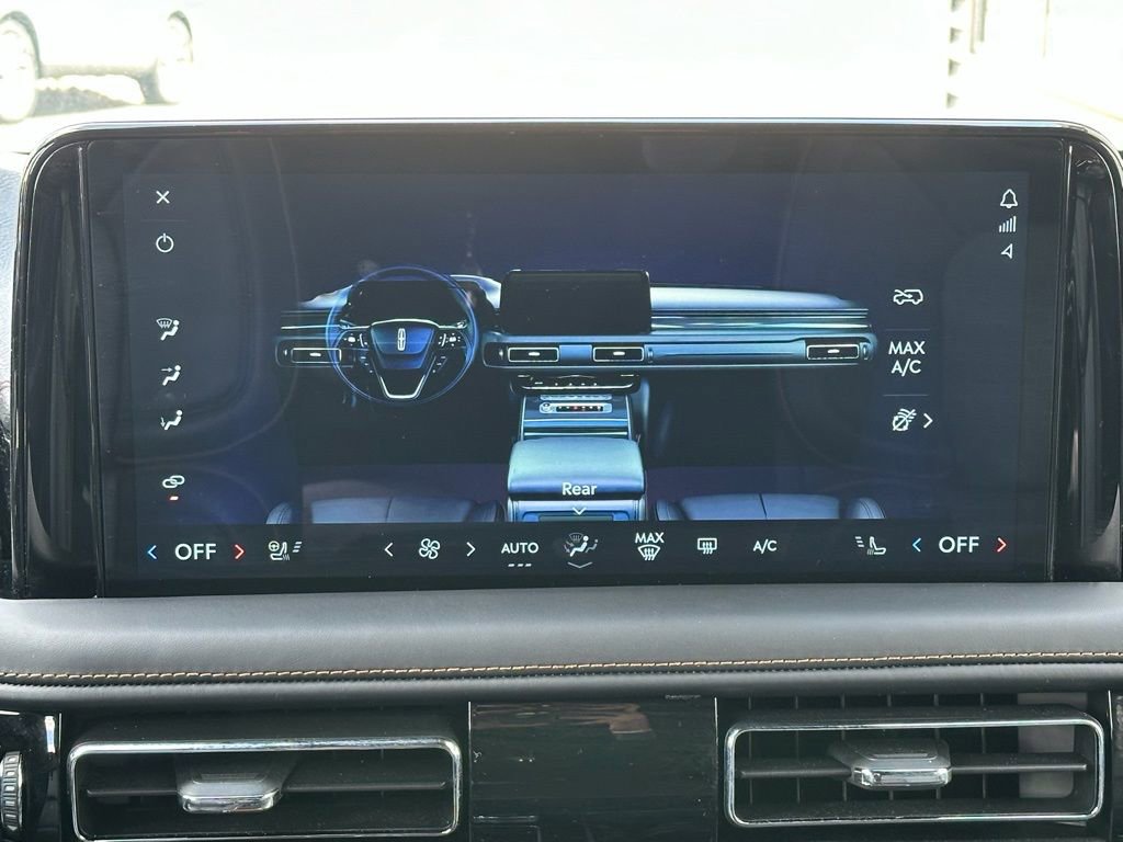 New 2025 Lincoln Aviator Black Label AWD/4WD image 15
