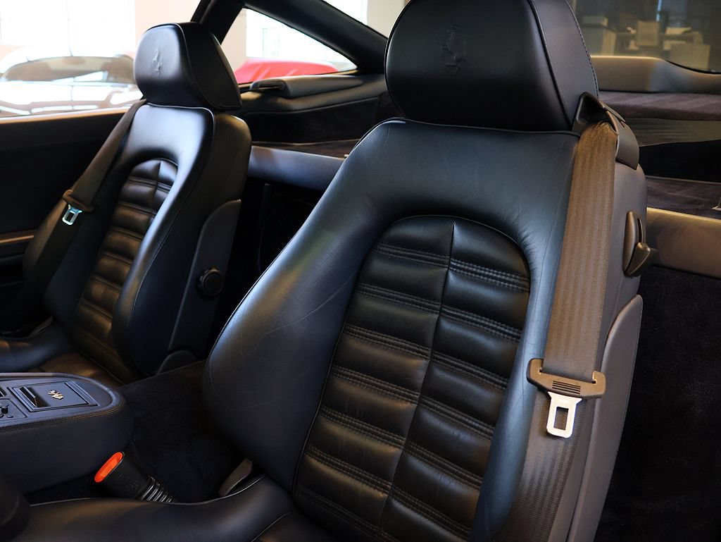 Used 1999 Ferrari 550 Maranello Coupe RWD image 92