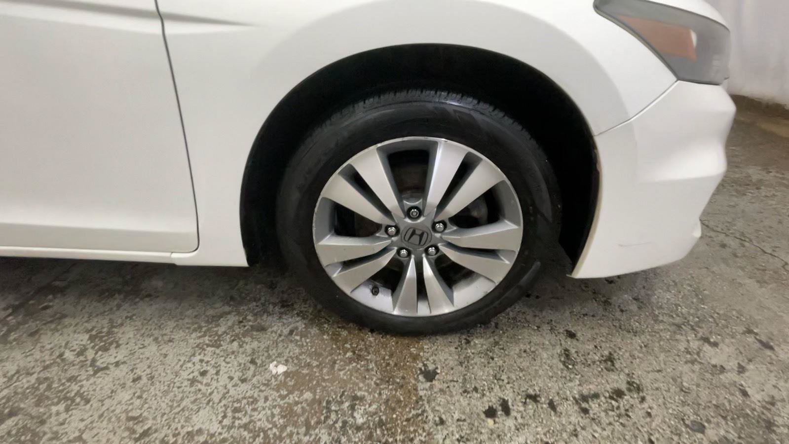 Used 2012 Honda Accord EX-L image 17