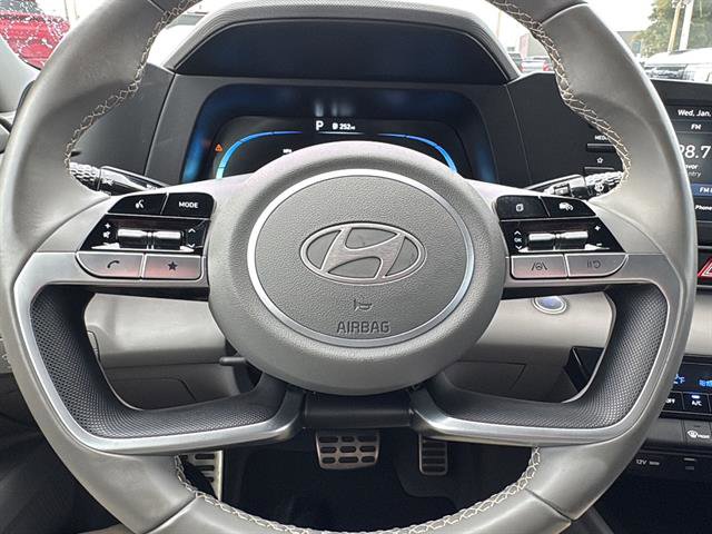 Used 2025 Hyundai Elantra Sport FWD image 15
