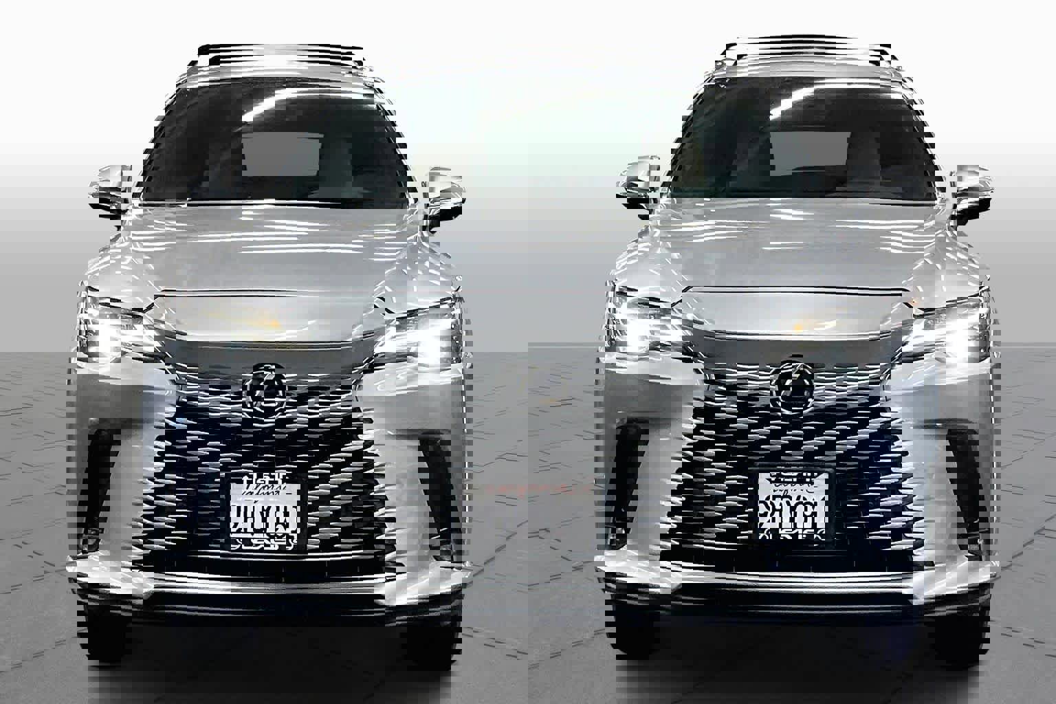 Used 2025 Lexus RX 350h w/ Convenience Package image 3