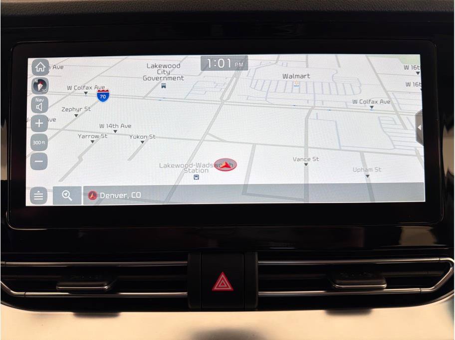 Used 2020 Kia Niro EX Premium w/ Cold Weather Package FWD image 21
