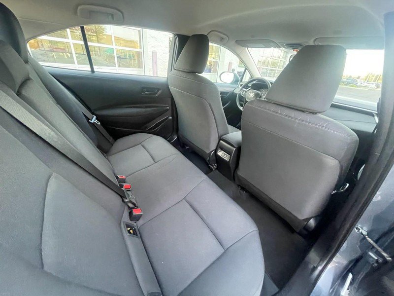 Used 2025 Toyota Corolla LE FWD image 9