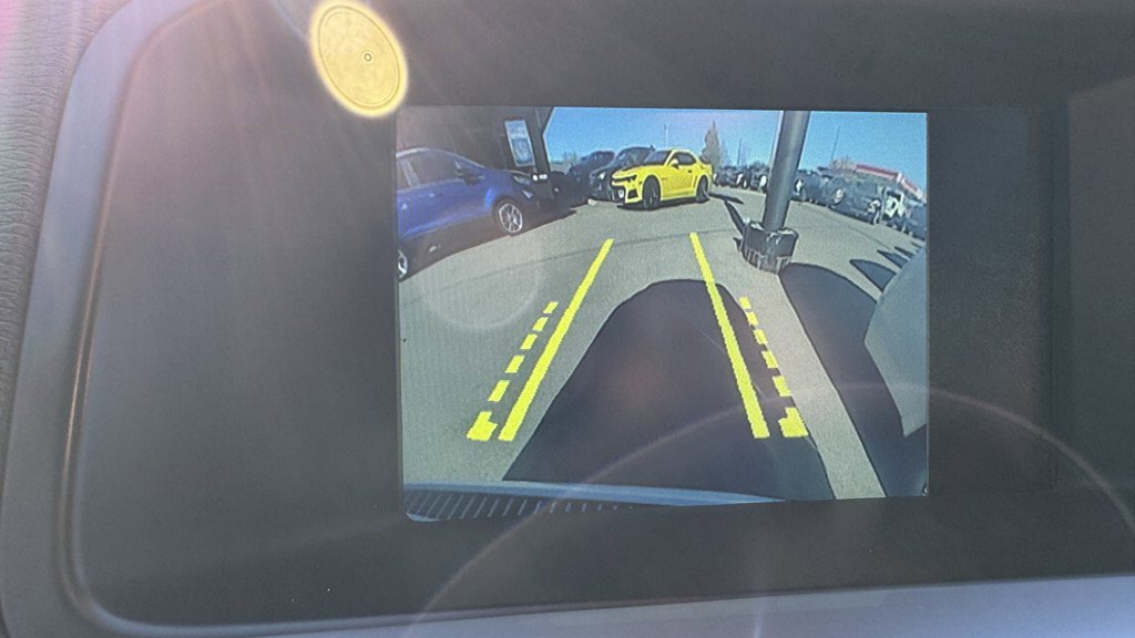 Used 2017 Volvo V60 T6 R-Design Platinum w/ Climate Package image 26