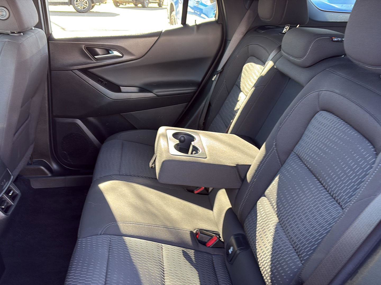 Used 2025 Chevrolet Equinox LT image 14