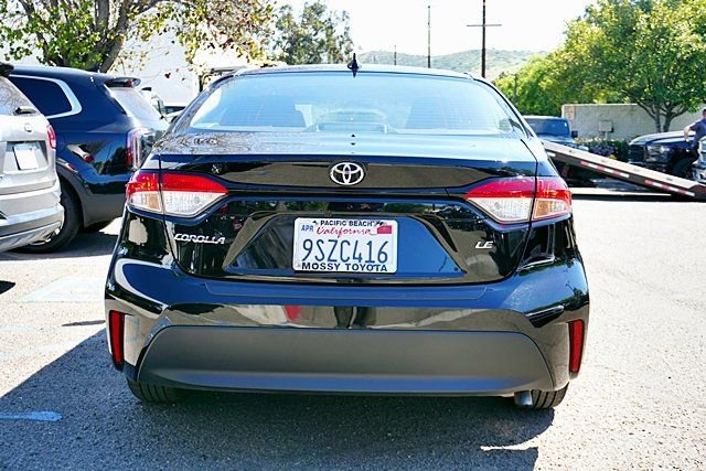 Used 2025 Toyota Corolla LE image 9