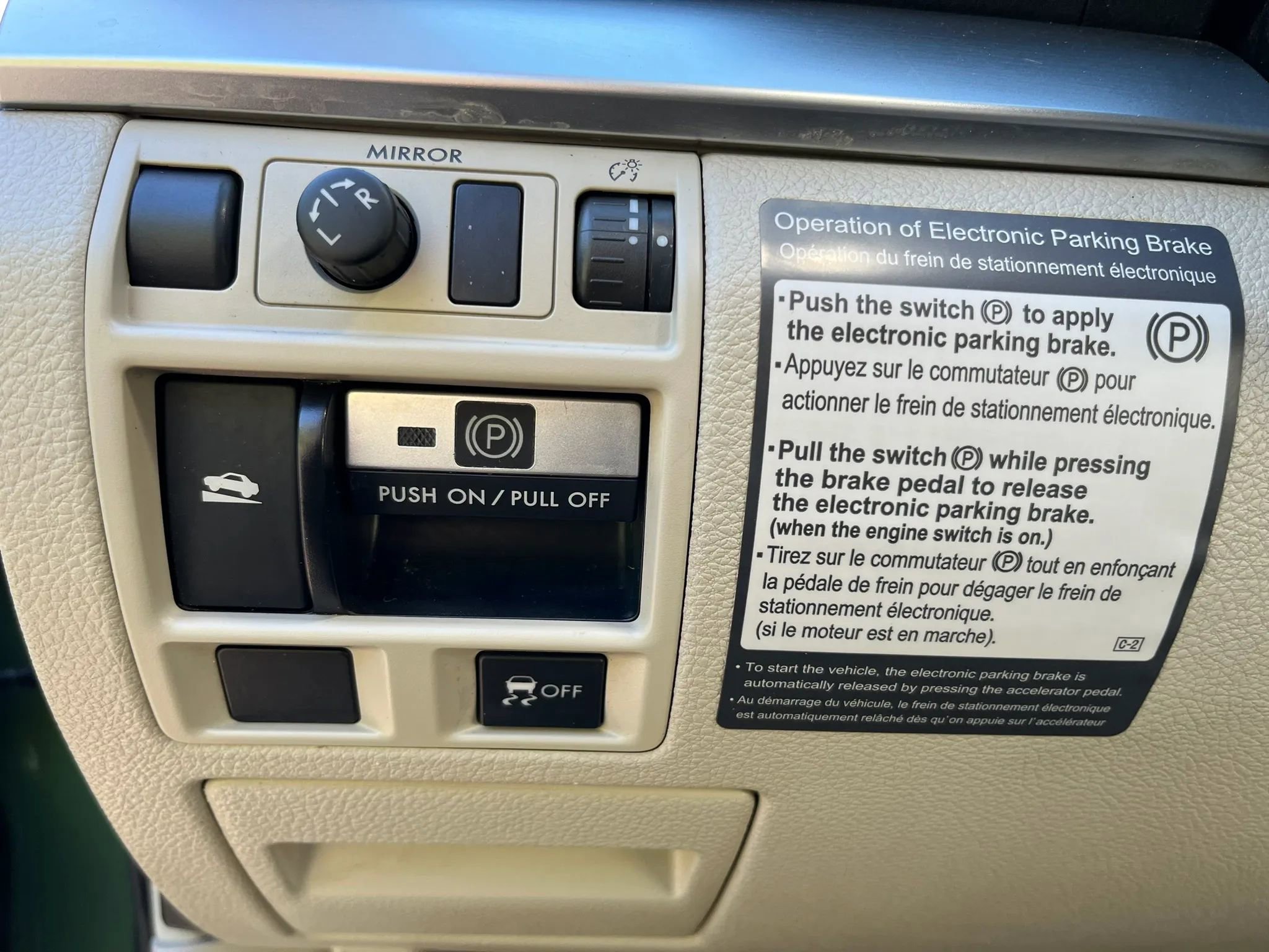 Used 2011 Subaru Outback 2.5i Premium w/ All-Weather Pkg AWD/4WD image 13