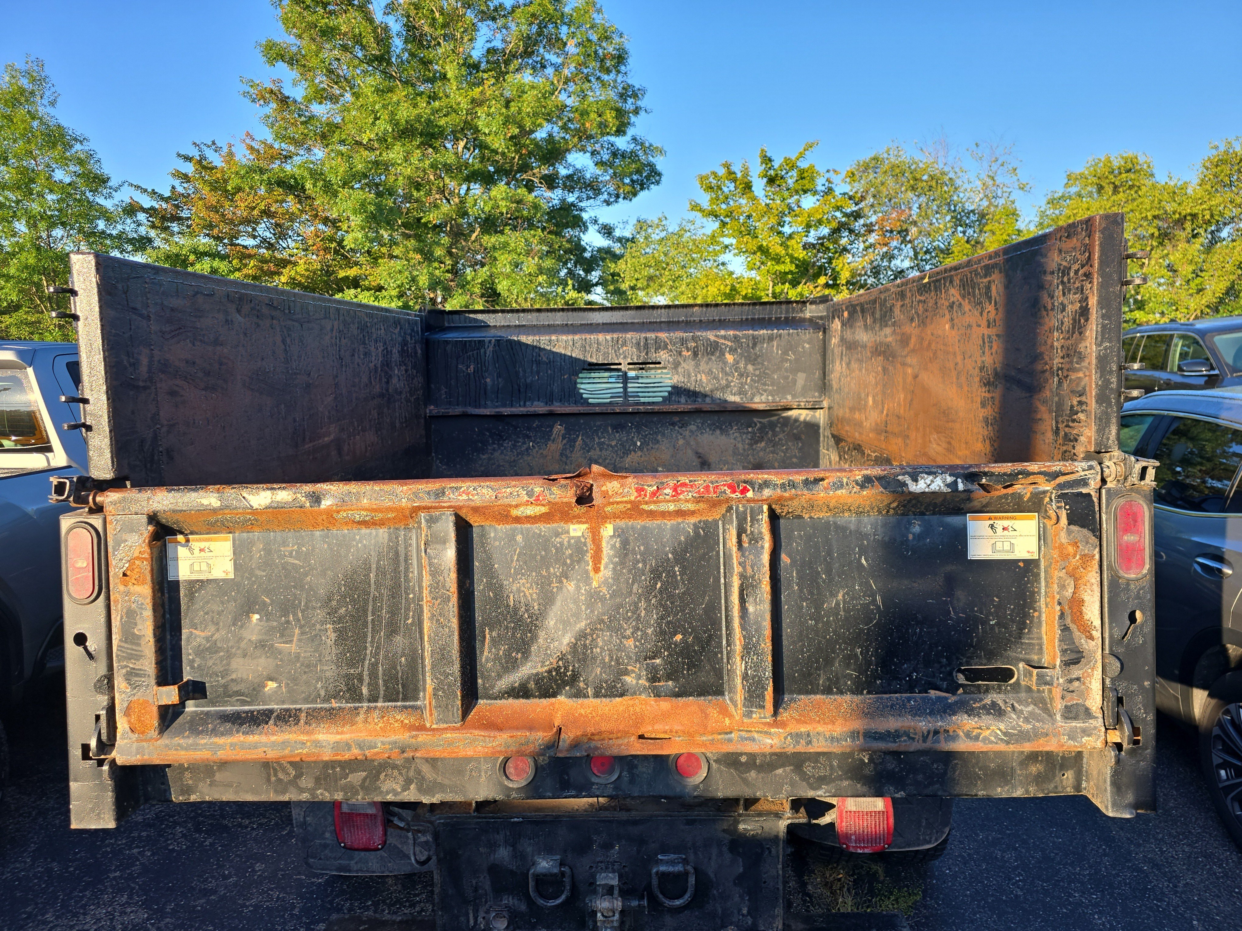 Used 2020 Ford F550 4x4 Regular Cab Super Duty image 4
