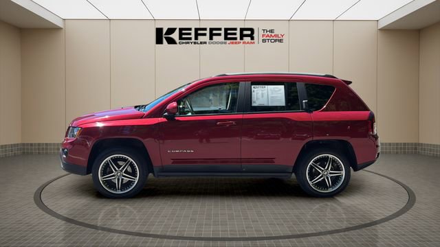 Used 2016 Jeep Compass Latitude AWD/4WD image 2