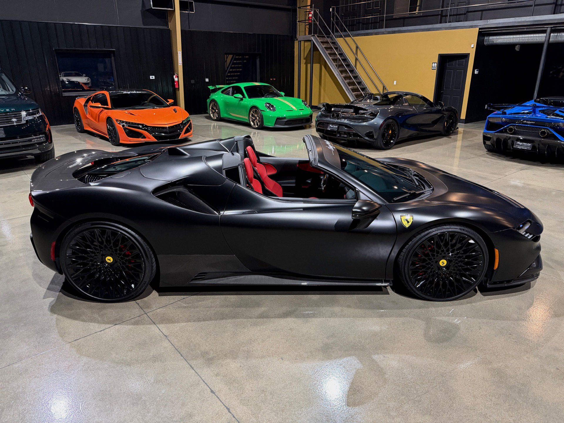 Used 2025 Ferrari SF90 Spider AWD/4WD image 40