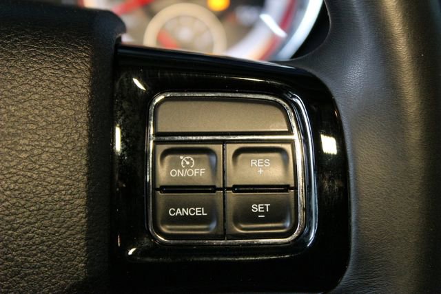 Used 2019 Dodge Grand Caravan SE FWD image 21