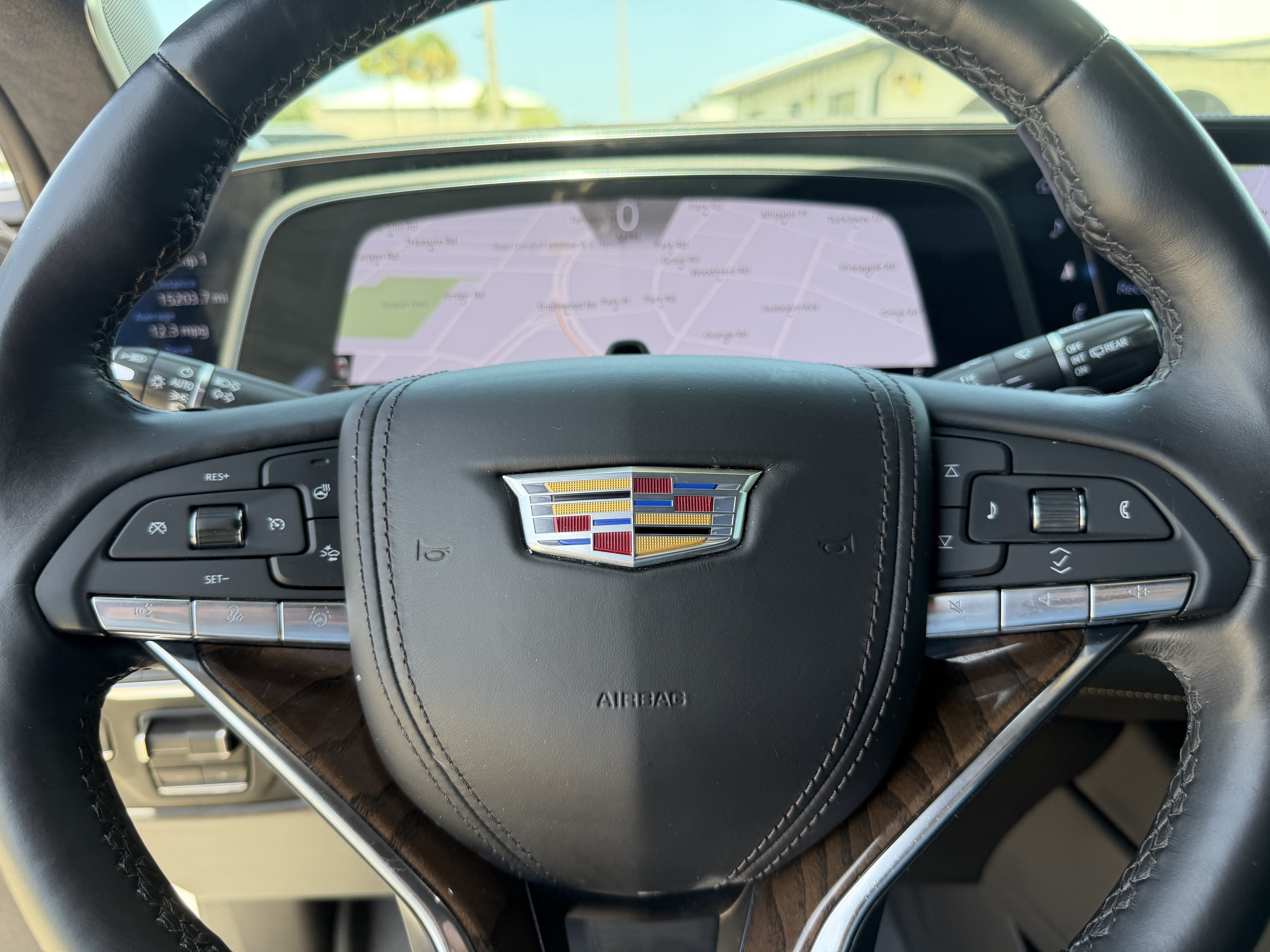 Certified 2024 Cadillac Escalade ESV Sport Platinum w/ LPO, ONYX Package AWD/4WD image 33