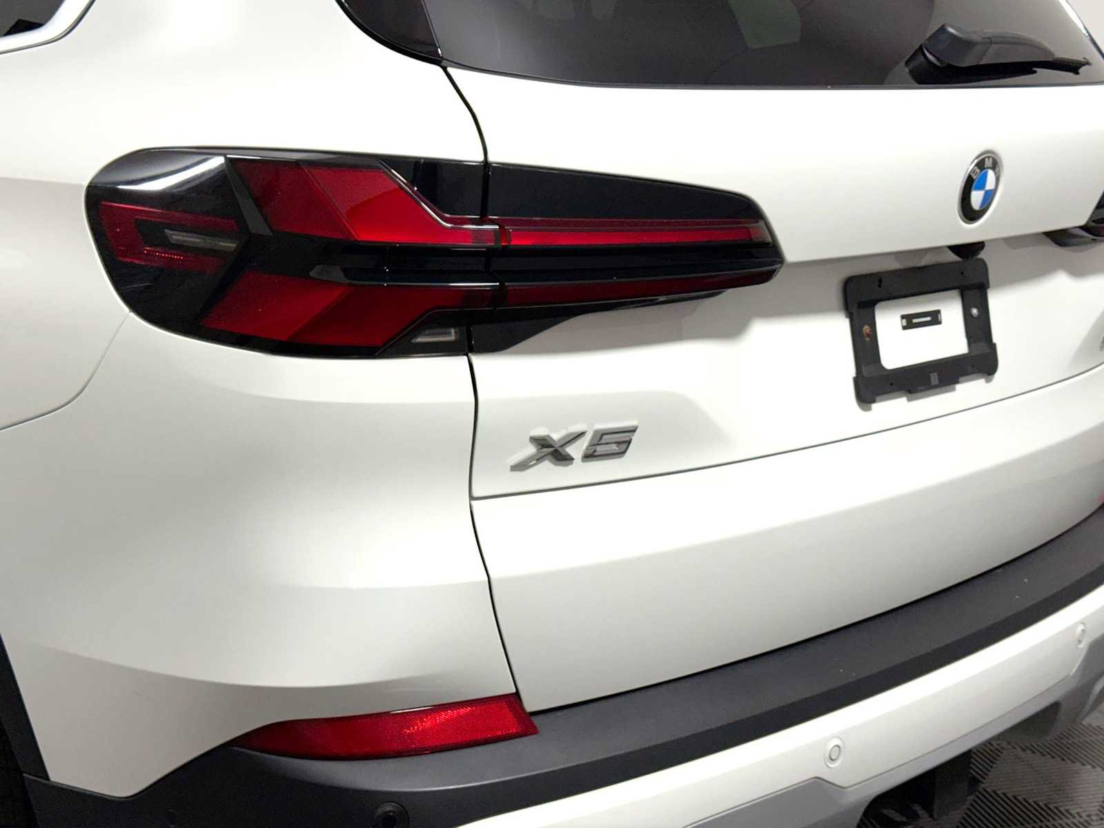 Used 2025 BMW X5 xDrive40i w/ Premium Package AWD/4WD image 27