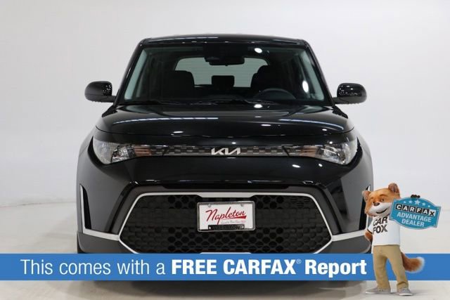 Used 2025 Kia Soul LX FWD image 2