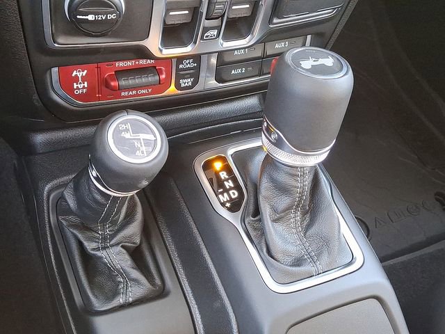 New 2026 Jeep Wrangler Unlimited Rubicon w/ Technology Group image 9