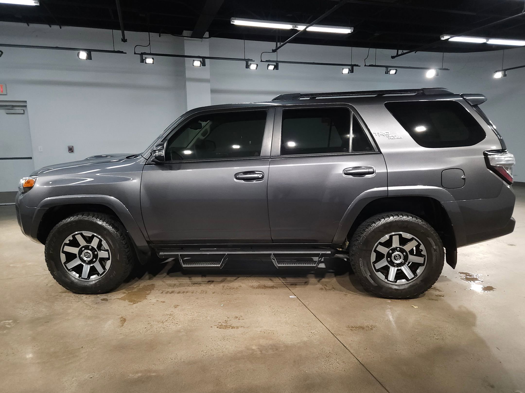 Used 2020 Toyota 4Runner TRD Off-Road Premium image 4