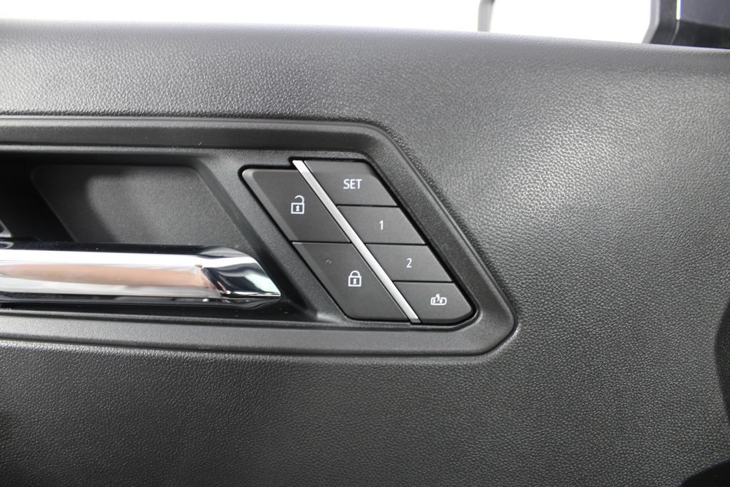 New 2026 GMC Canyon Denali AWD/4WD image 15