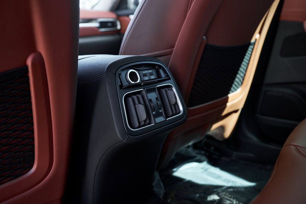 Used 2022 Maserati Levante GT image 31