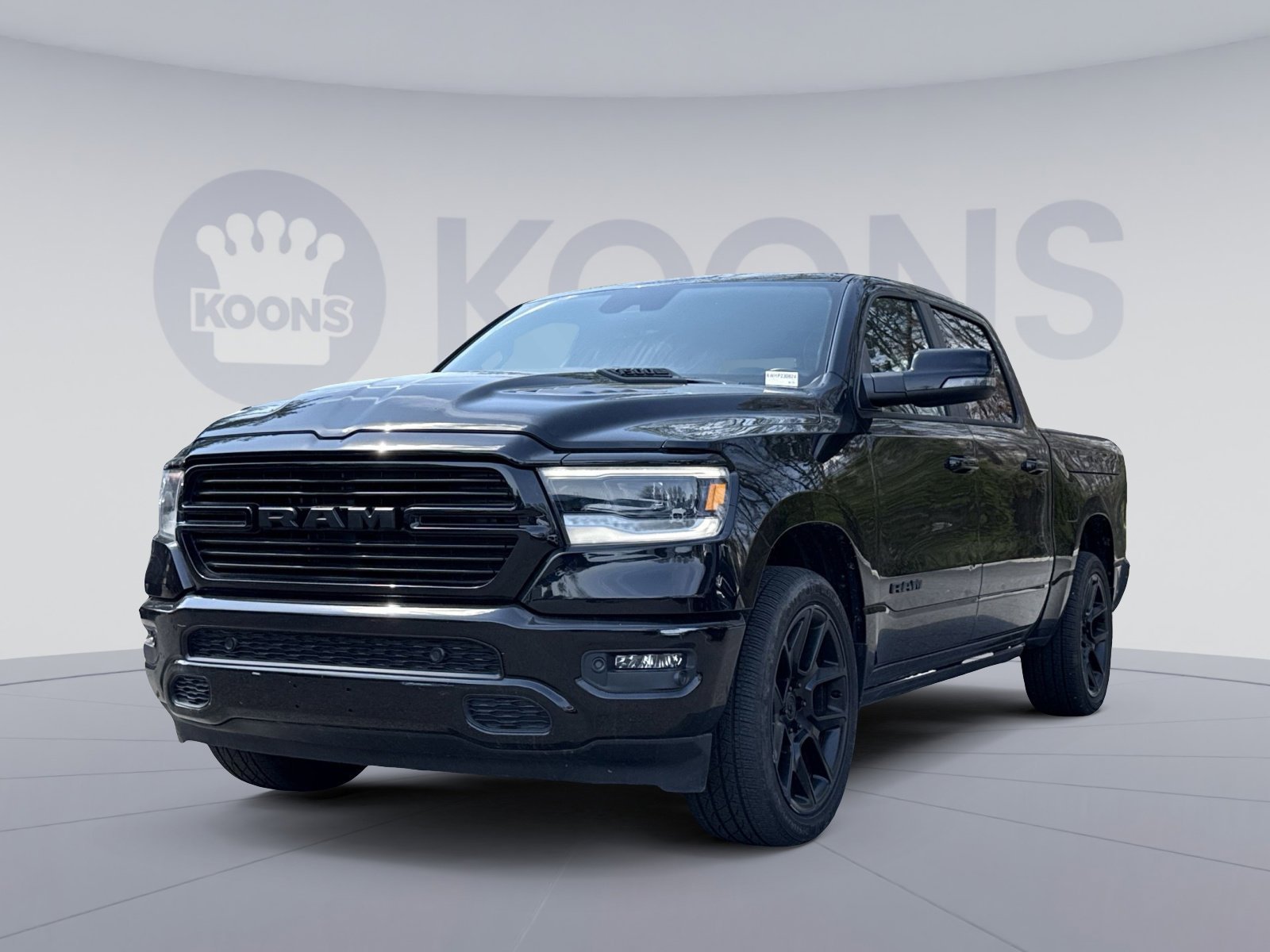Used 2023 RAM 1500 Laramie image 1
