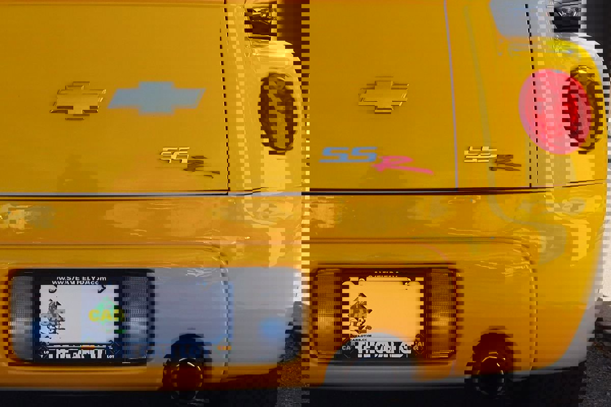 Used 2005 Chevrolet SSR w/ Preferred Equipment Group image 19