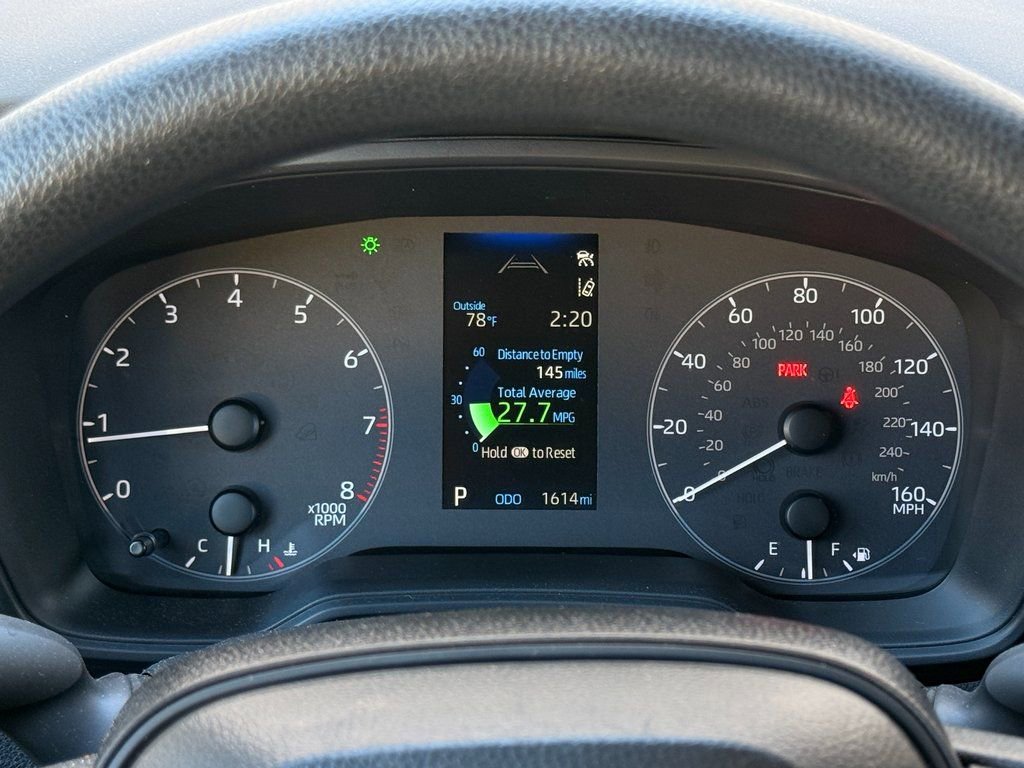 Used 2025 Toyota Corolla LE image 22