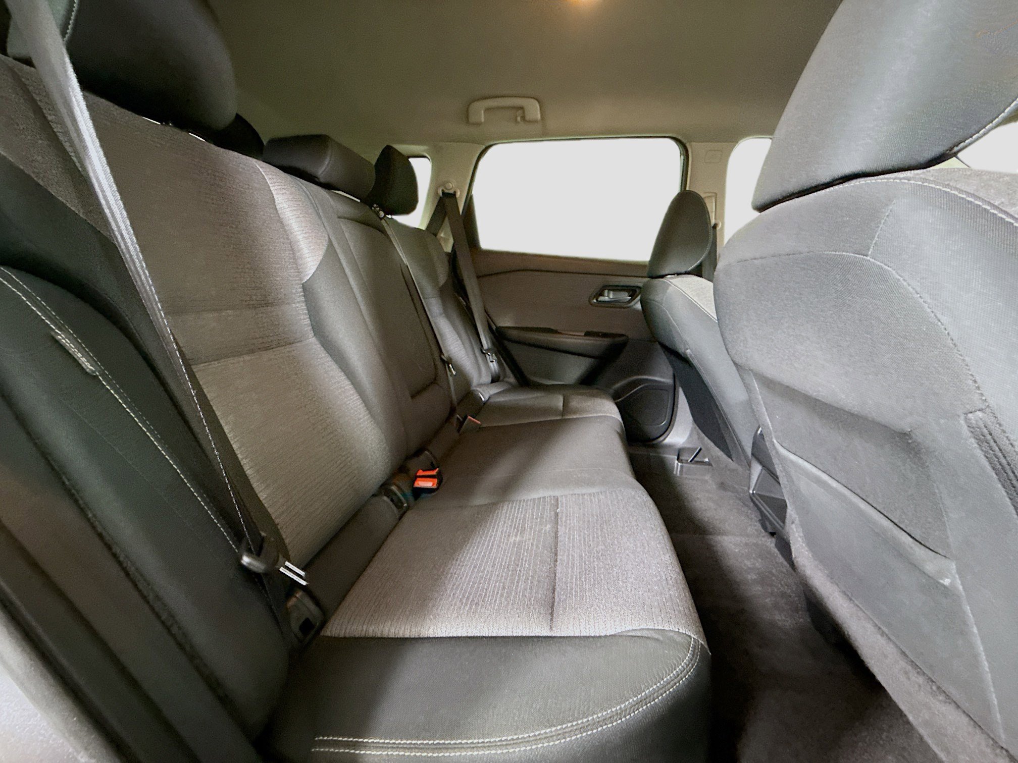 Used 2022 Nissan Rogue S AWD/4WD image 27