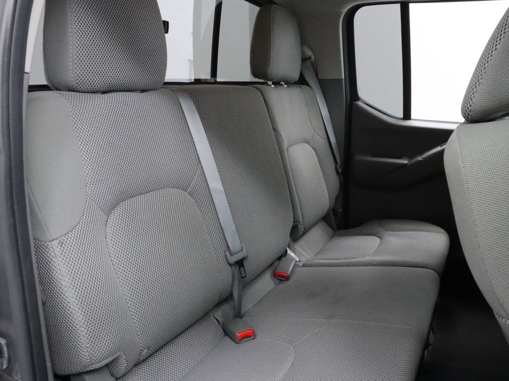 Used 2017 Nissan Frontier SV w/ SV Value Truck Package RWD image 26