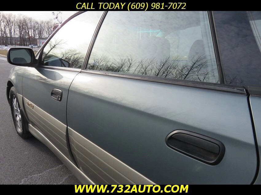 Used 2002 Subaru Outback Wagon image 29
