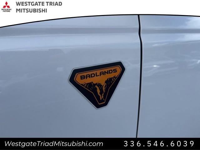Used 2023 Ford Bronco Badlands image 5